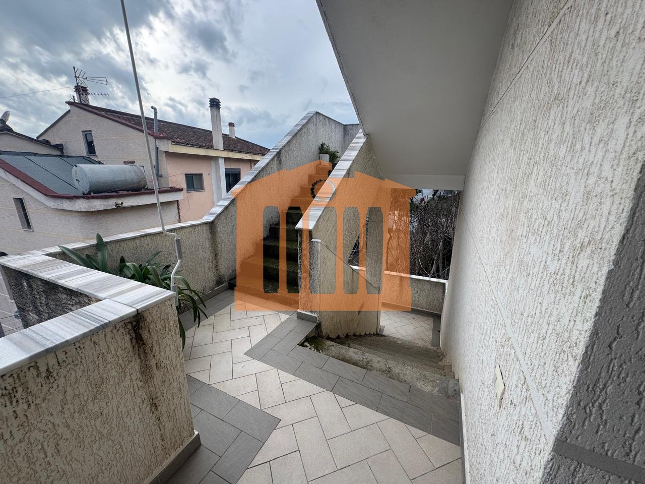 APARTMENT 3+1+2+ STORAGE NEAR THE HOSPITAL, DURRES FOR RENT!