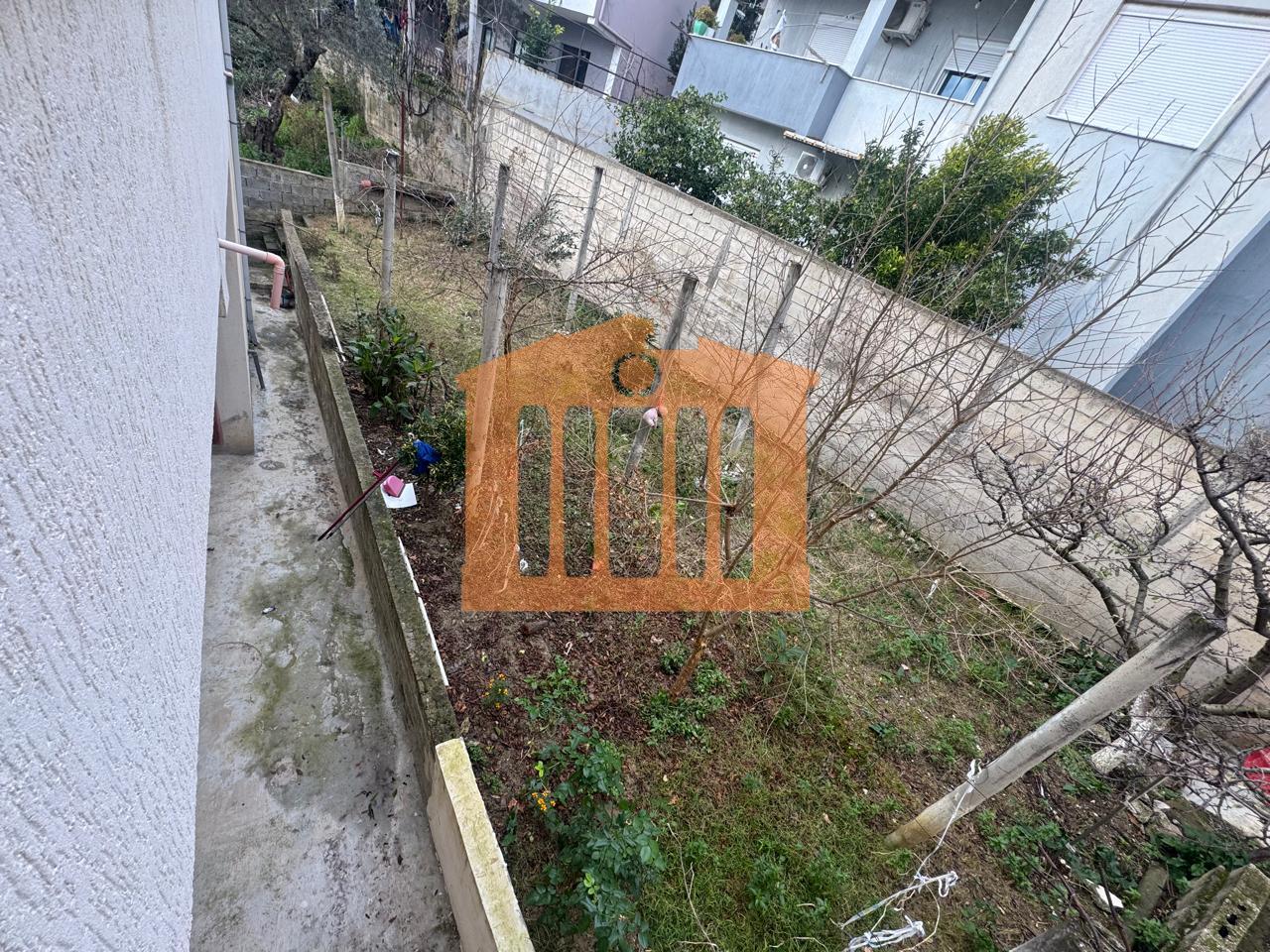 APARTMENT 3+1+2+ STORAGE NEAR THE HOSPITAL, DURRES FOR RENT!