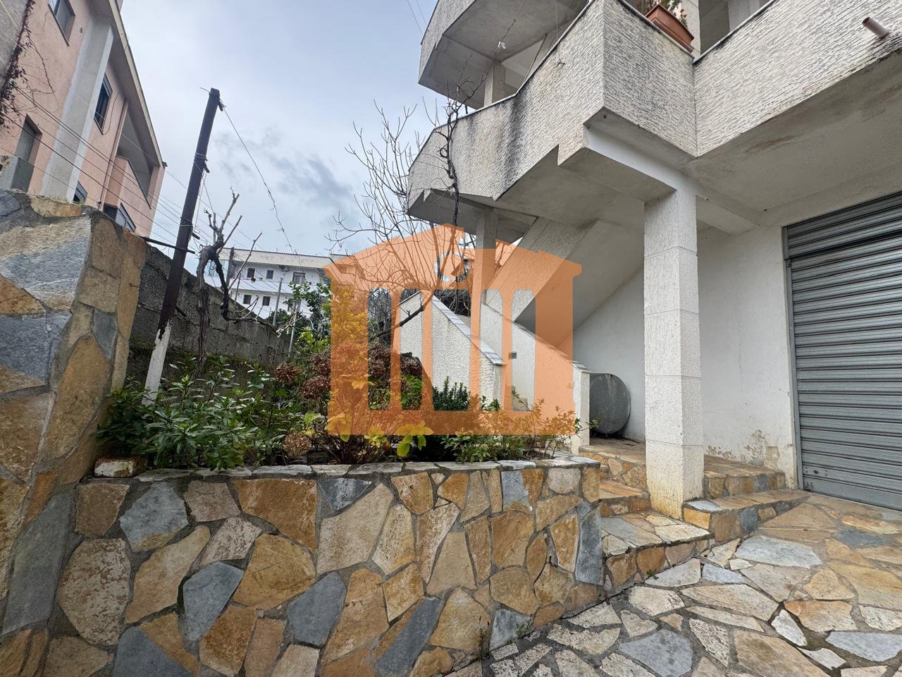 APARTMENT 3+1+2+ STORAGE NEAR THE HOSPITAL, DURRES FOR RENT!