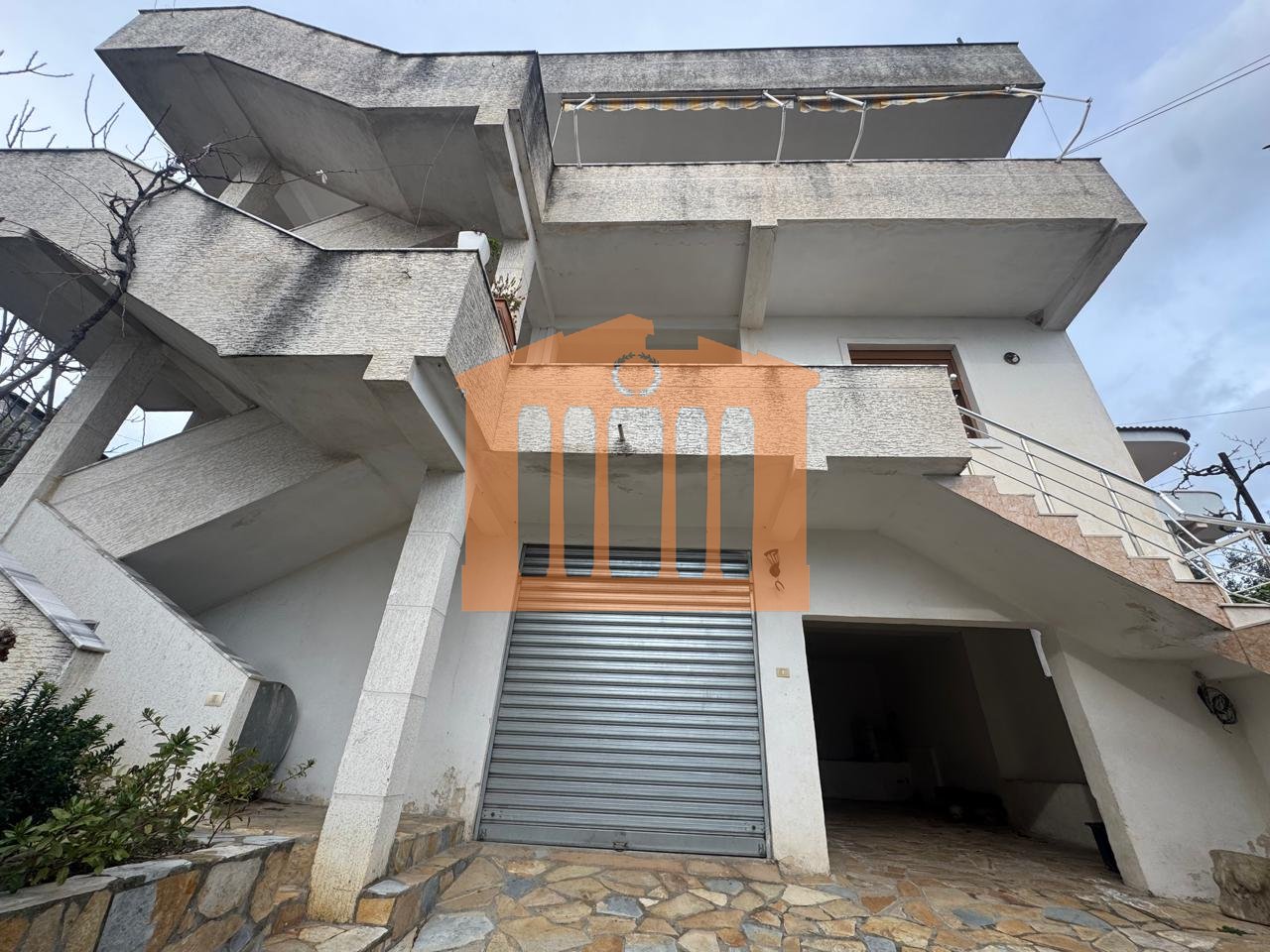 APARTMENT 3+1+2+ STORAGE NEAR THE HOSPITAL, DURRES FOR RENT!