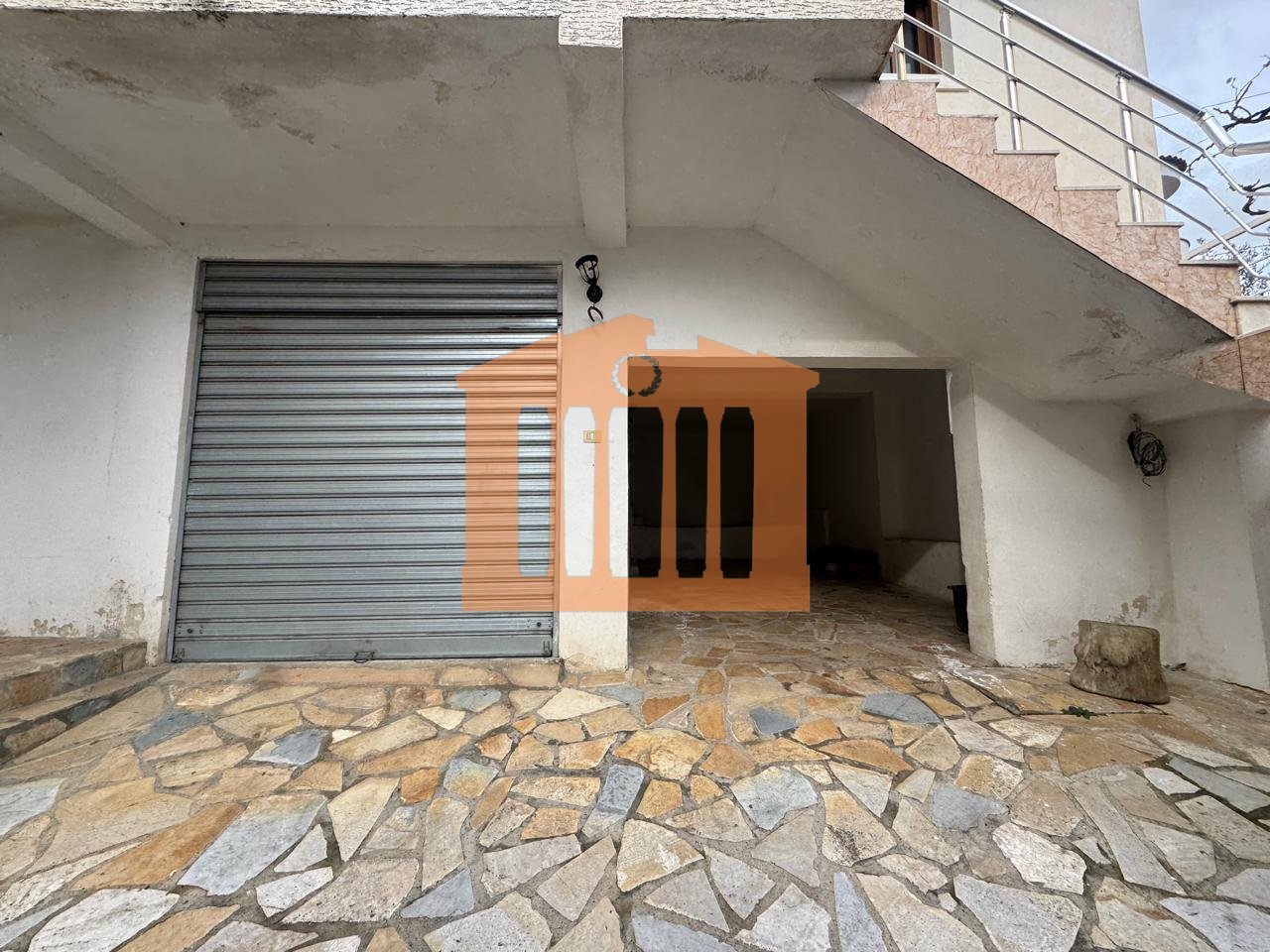 APARTMENT 3+1+2+ STORAGE NEAR THE HOSPITAL, DURRES FOR RENT!