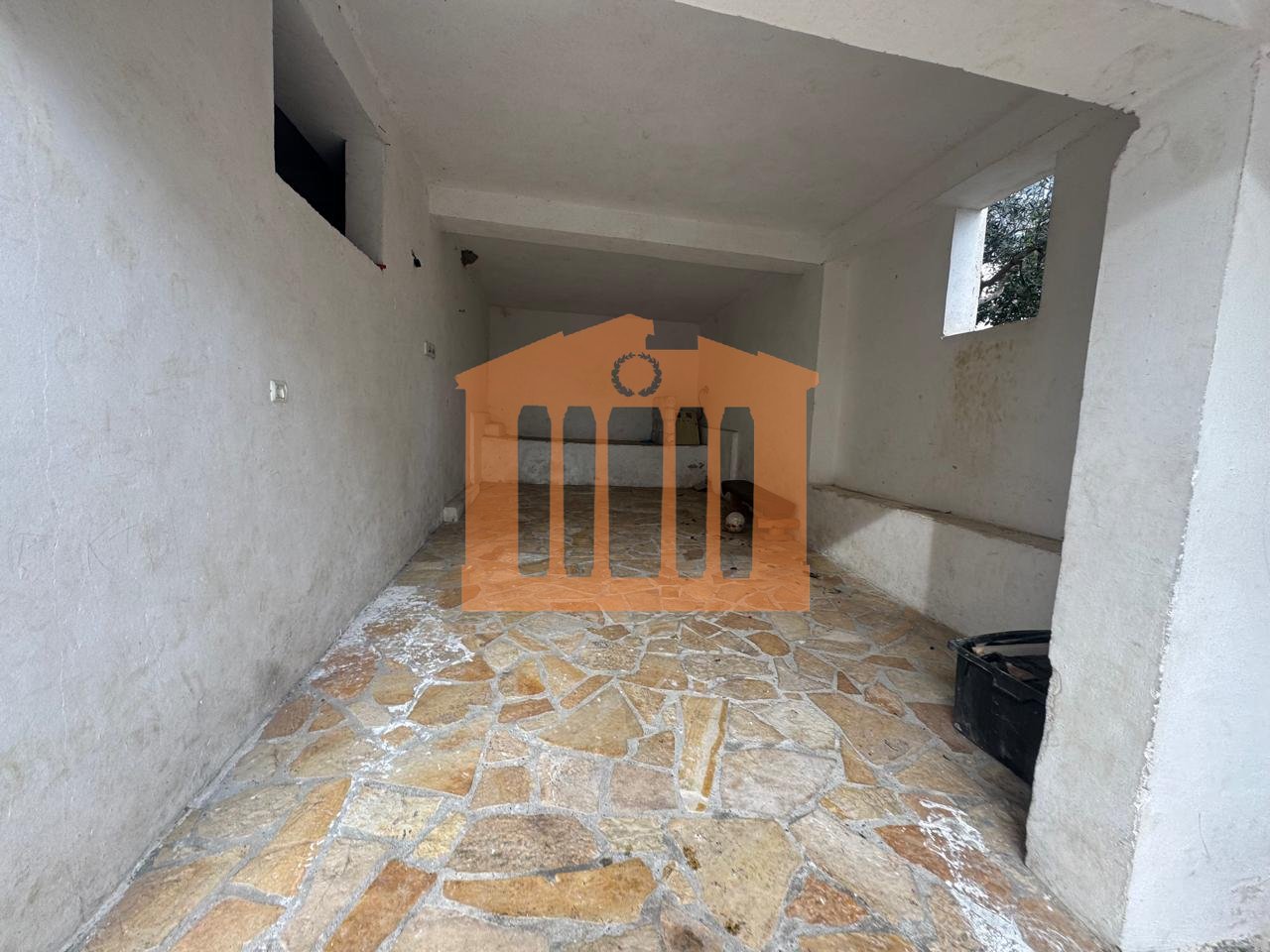 APARTMENT 3+1+2+ STORAGE NEAR THE HOSPITAL, DURRES FOR RENT!