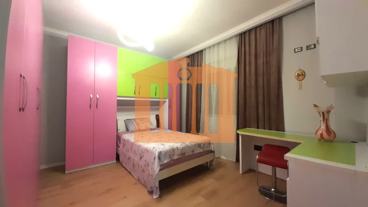 APARTMENT 3+1+2 NEAR THE CENTER FOR SALE!