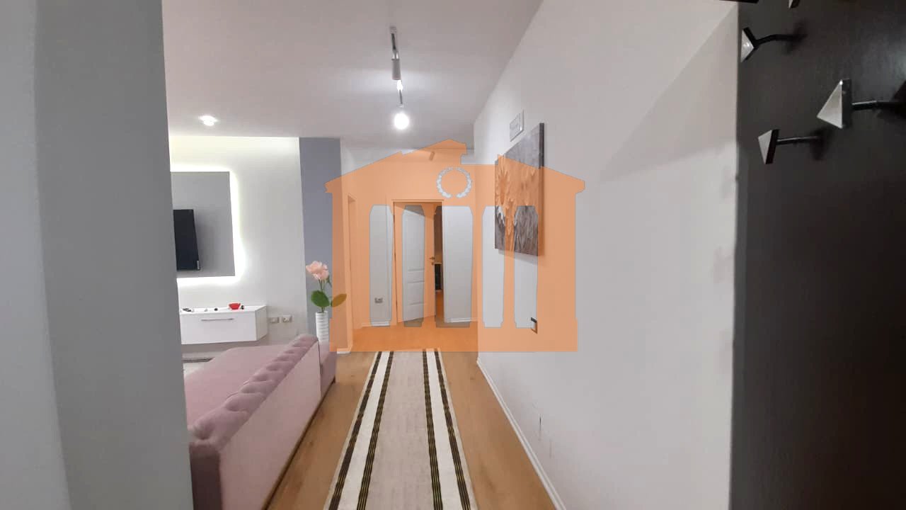 APARTMENT 3+1+2 NEAR THE CENTER FOR SALE!