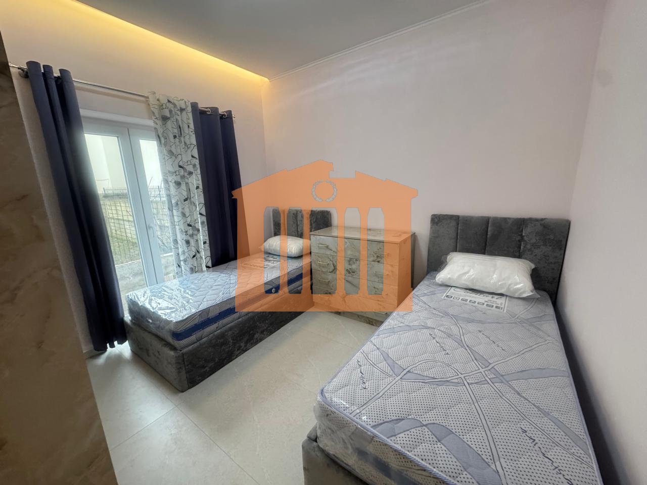 APARTAMENT 2+1 NE ISH-KENETE NE DURRES PER QIRA !
