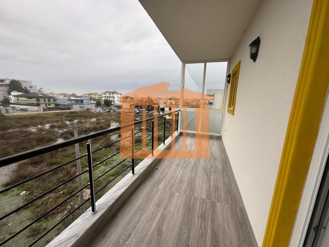 APARTAMENT 2+1 NE ISH-KENETE NE DURRES PER QIRA !
