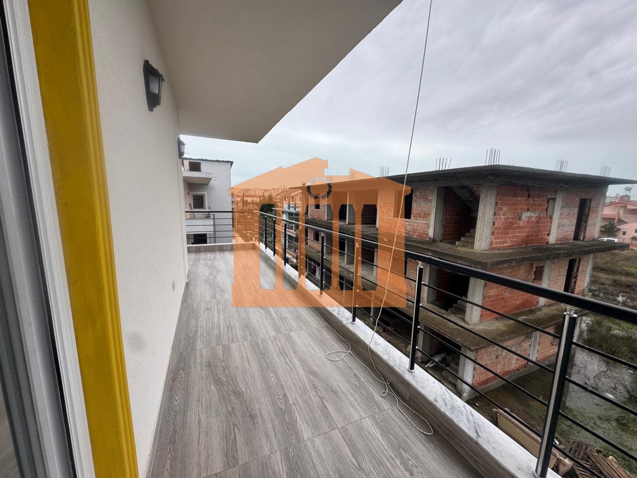 APARTAMENT 2+1 NE ISH-KENETE NE DURRES PER QIRA !