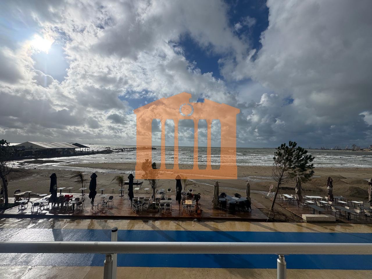 APARTMENT 2+1 WITH SEA VIEW ON THE BEACH, DURRES FOR RENT!