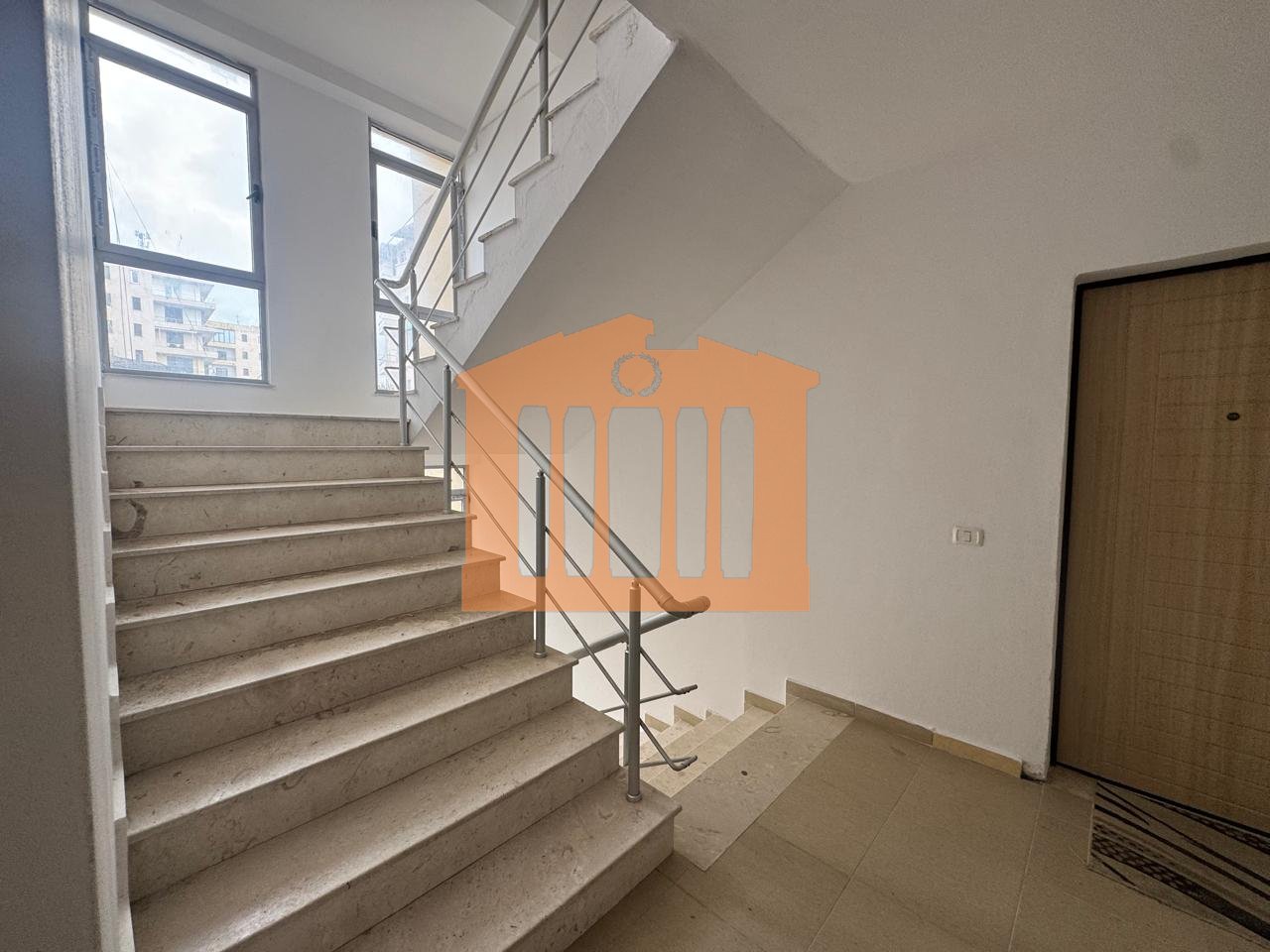 APARTMENT 2+1 WITH SEA VIEW ON THE BEACH, DURRES FOR RENT!