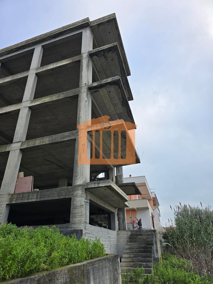 GODINE 5 KATESHE NE ARAPAJ PER SHITJE !