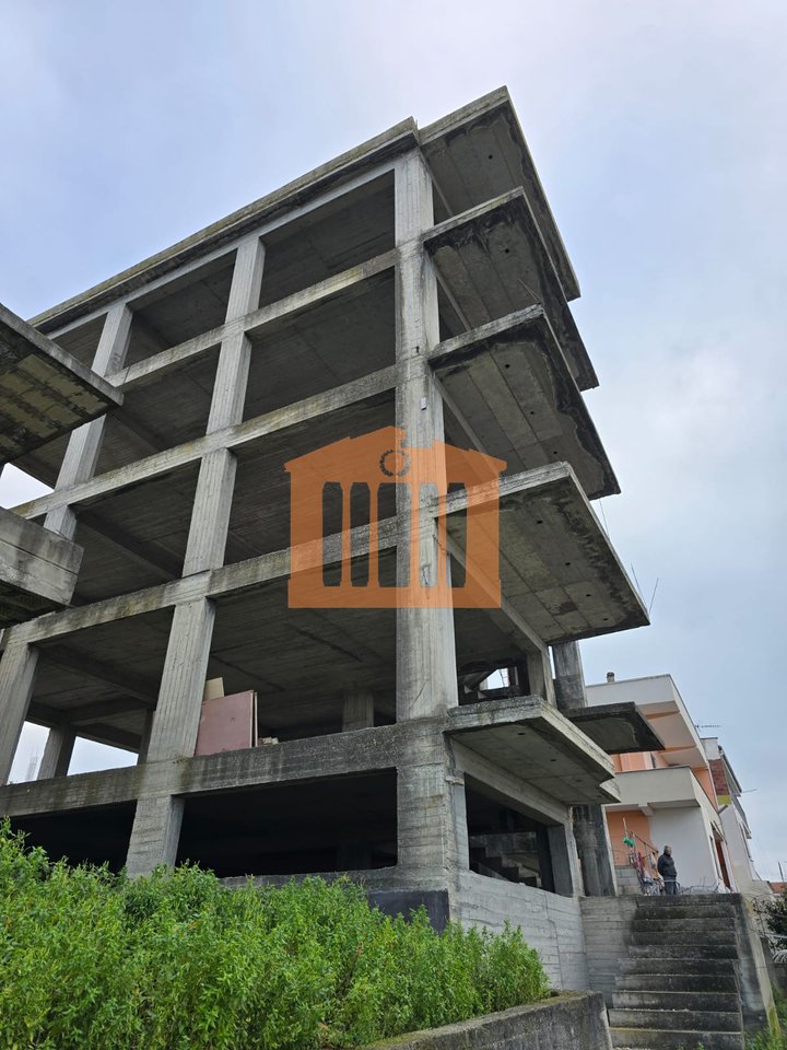 GODINE 5 KATESHE NE ARAPAJ PER SHITJE !