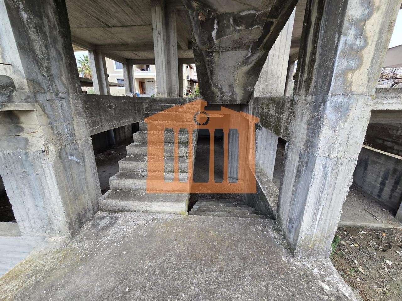 GODINE 5 KATESHE NE ARAPAJ PER SHITJE !