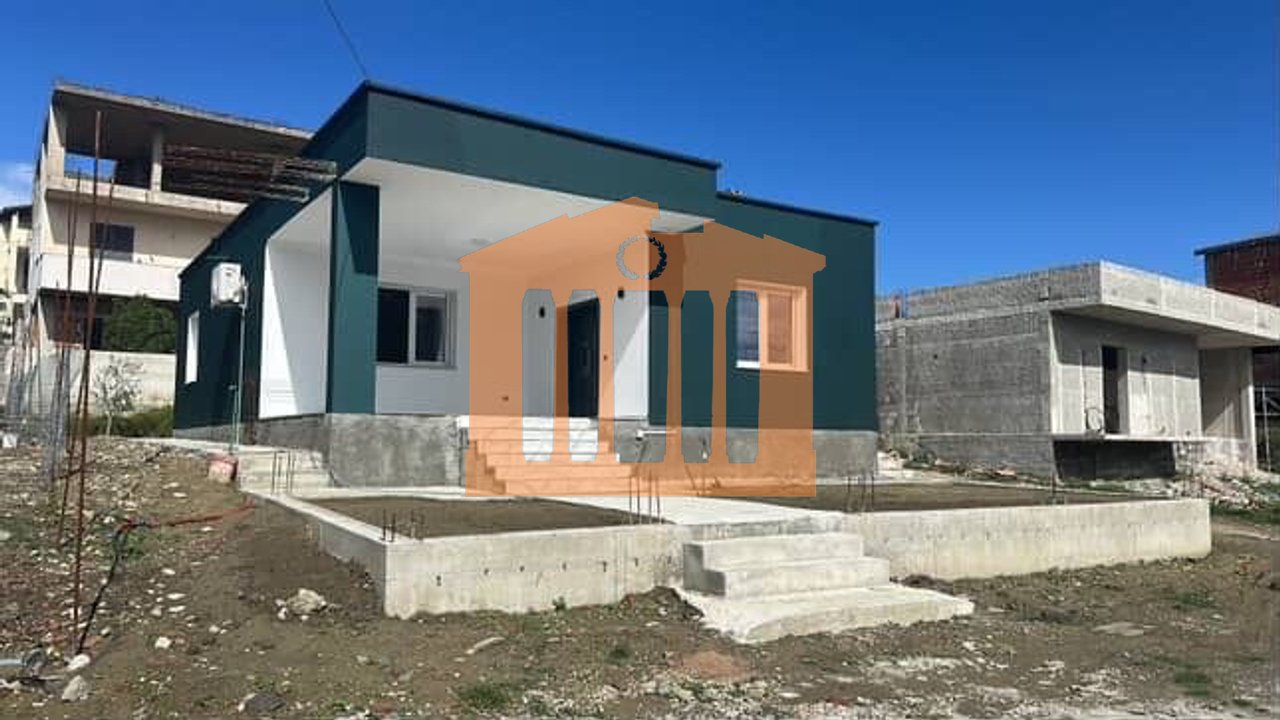 PRIVATE HOUSE IN RRASHBULL, FOR SALE!