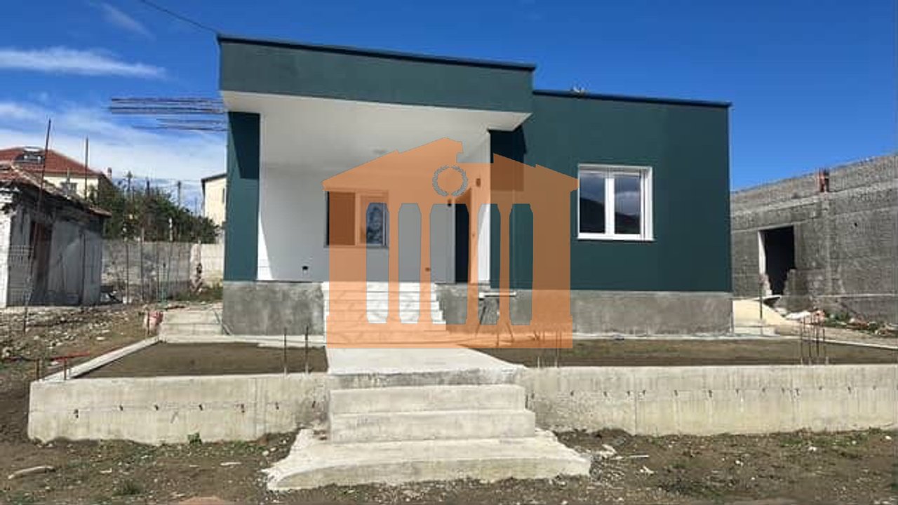 PRIVATE HOUSE IN RRASHBULL, FOR SALE!