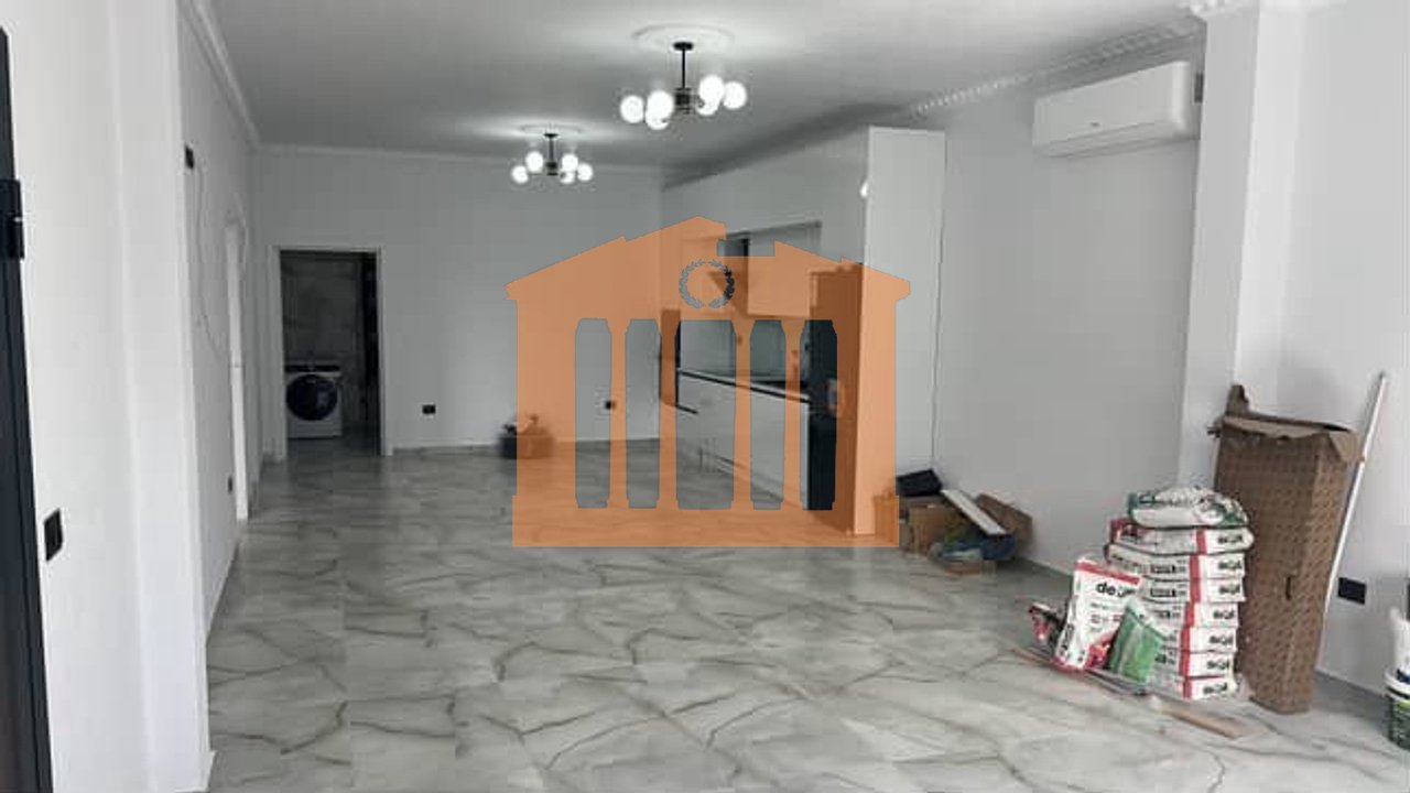 PRIVATE HOUSE IN RRASHBULL, FOR SALE!