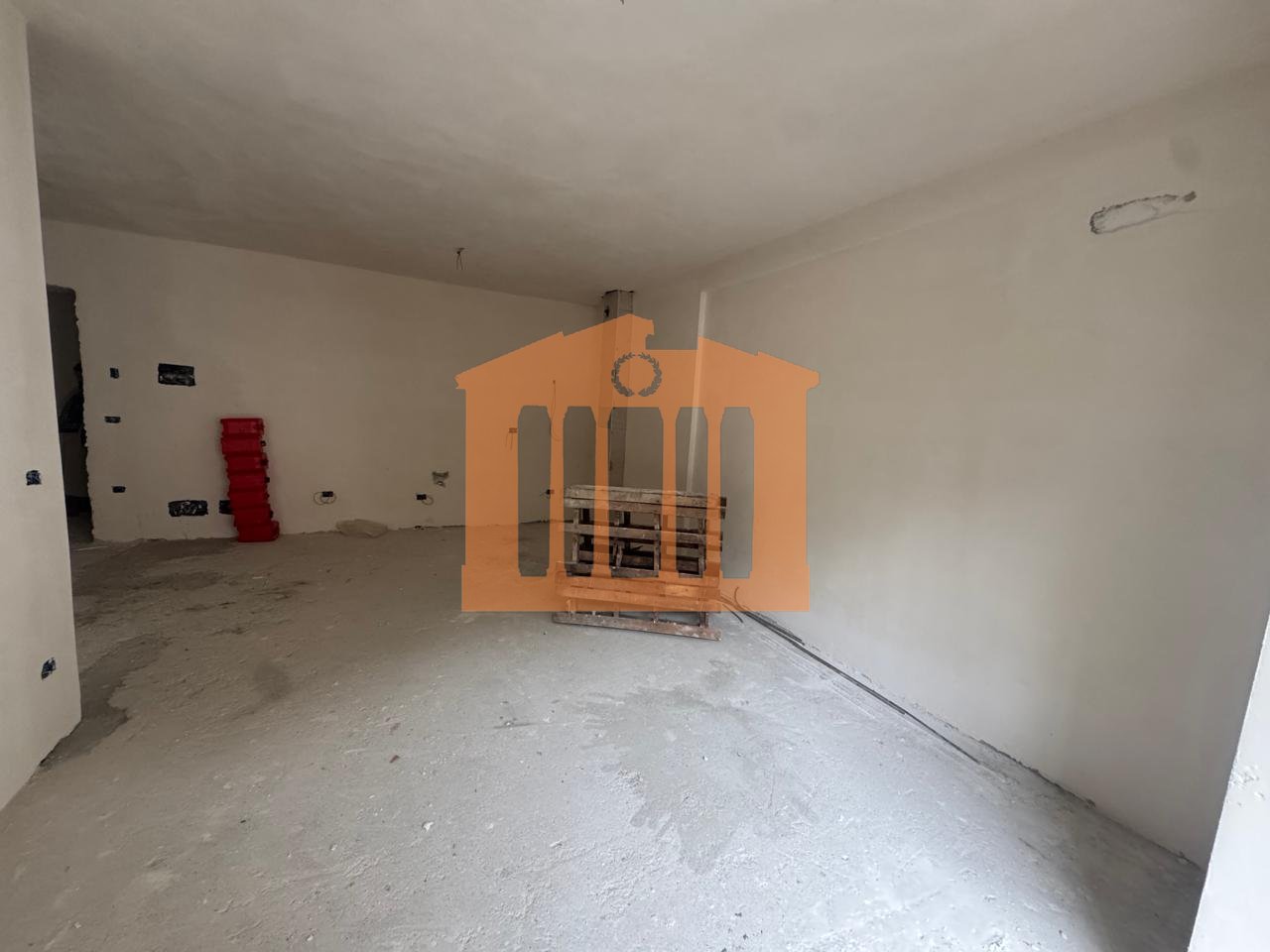 APARTAMENT 1+1 NE GOLEM, PER SHITJE !