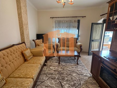 APARTAMENT 2+1+2 NE PLAZH DURRES, PER QIRA!