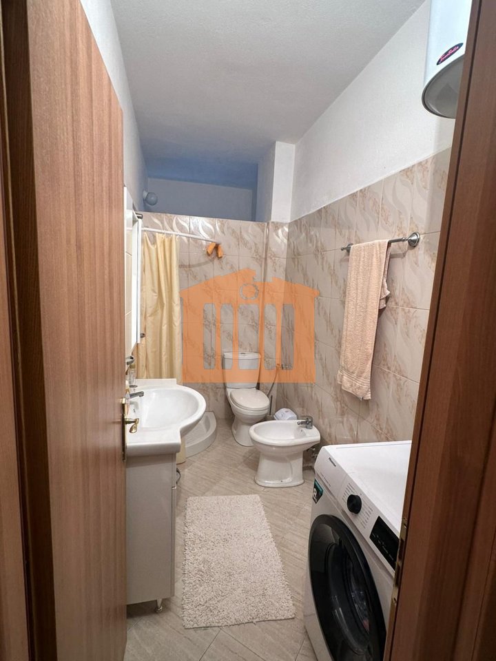 APARTAMENT 2+1+2 NE PLAZH DURRES, PER QIRA!