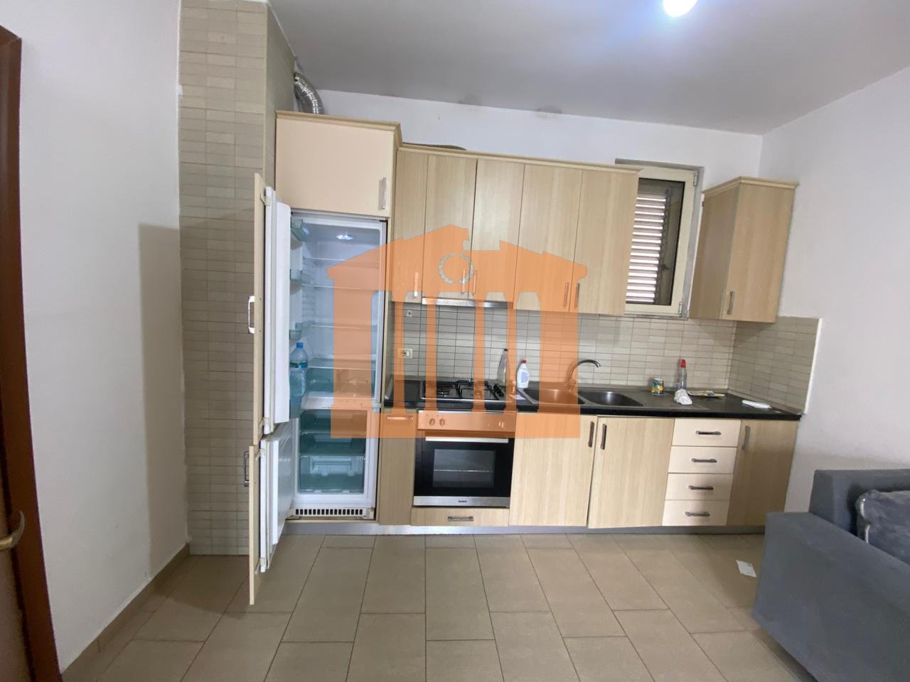 APPARTAMENTO 2+1 CON VISTA MARE SULLA SPIAGGIA, DURAZZO IN AFFITTO!