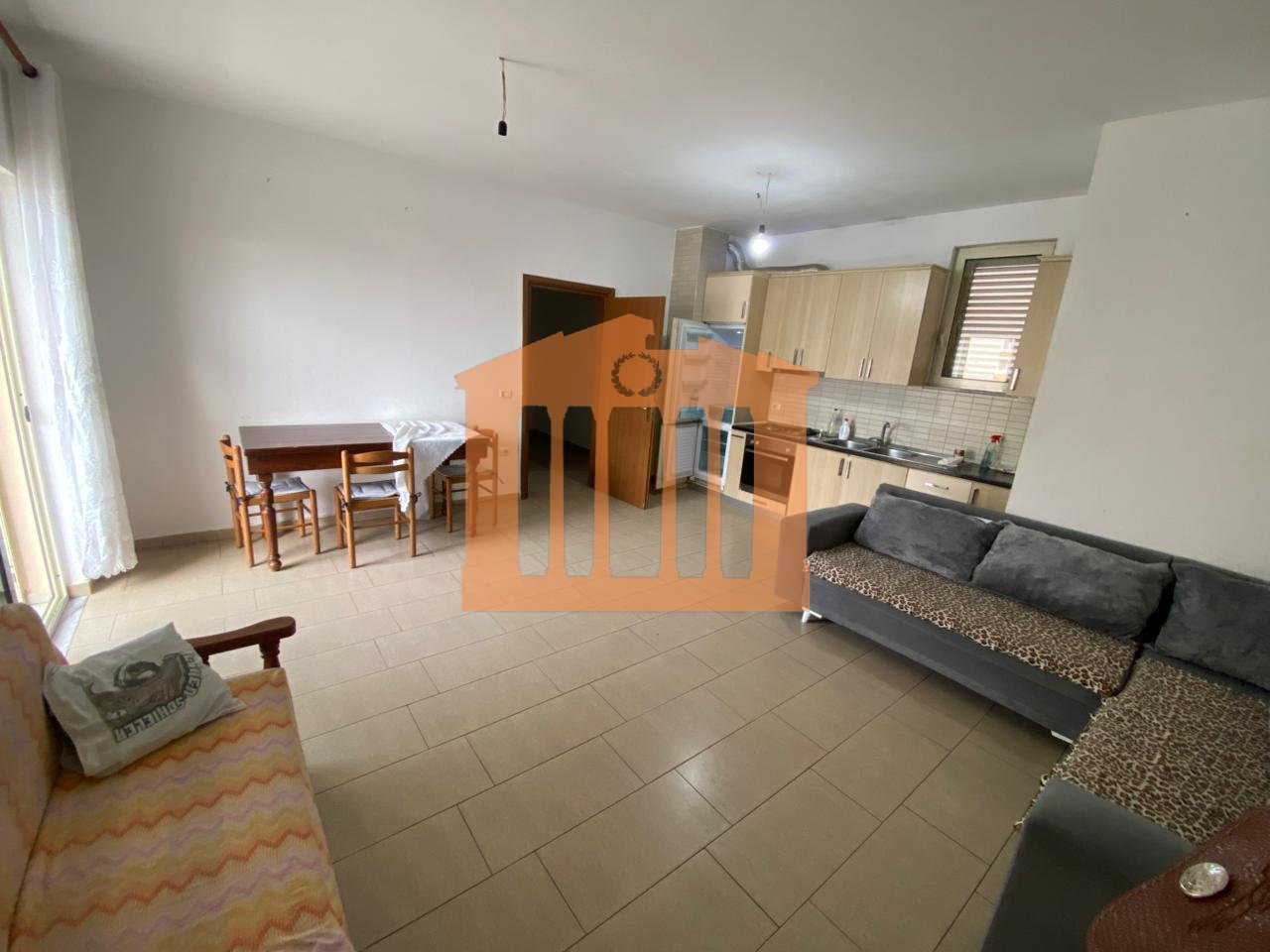 APPARTAMENTO 2+1 CON VISTA MARE SULLA SPIAGGIA, DURAZZO IN AFFITTO!