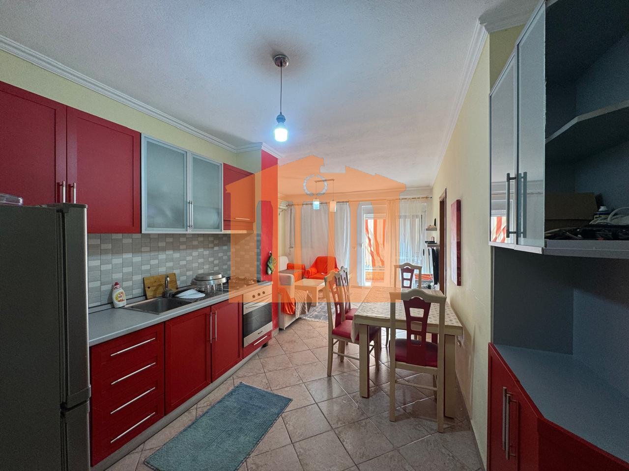 APARTAMENT 2+1+2+GARAZH TEK SHKEMBI I KAVAJES, PER SHITJE !