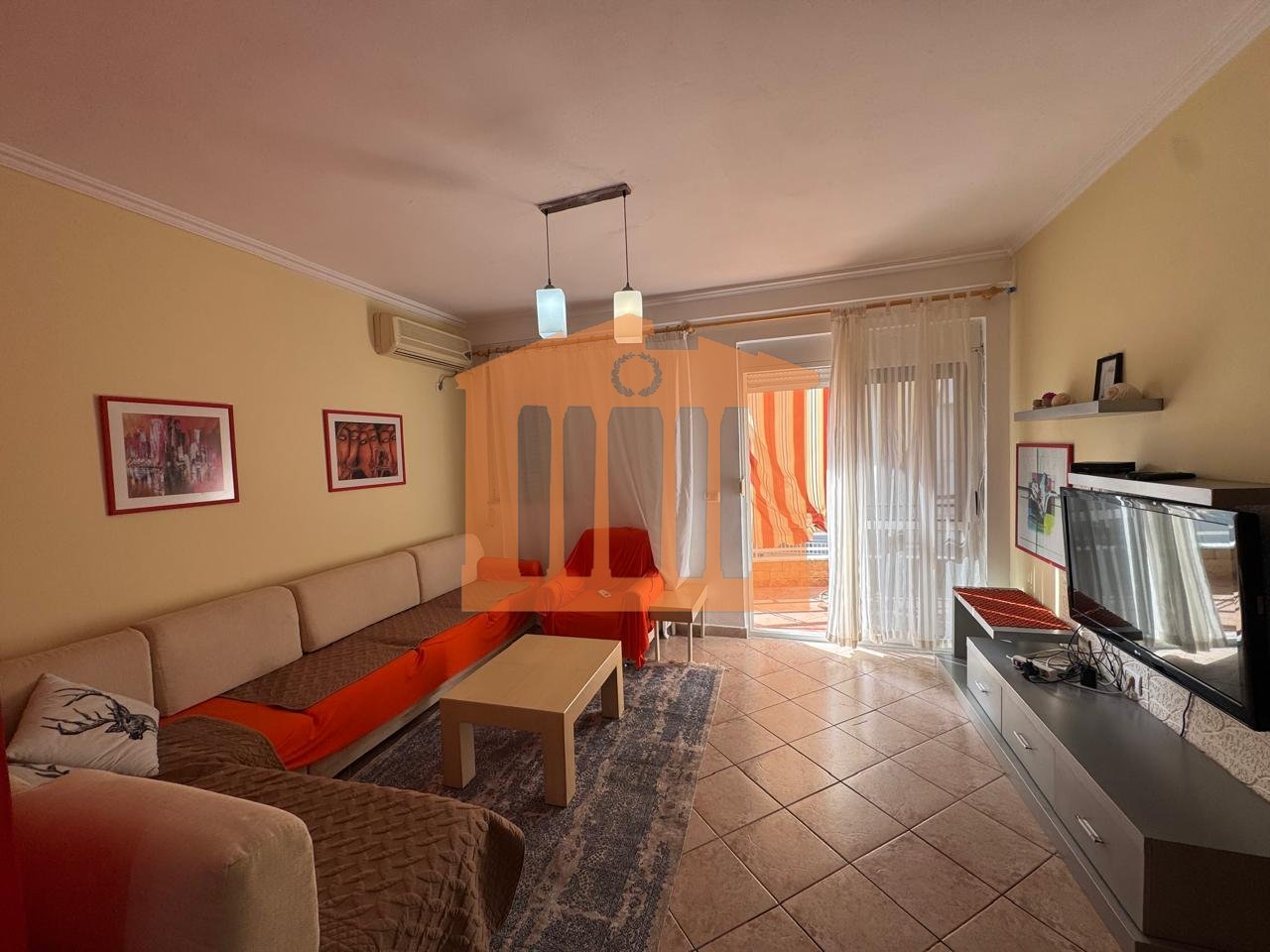 APARTAMENT 2+1+2+GARAZH TEK SHKEMBI I KAVAJES, PER SHITJE !