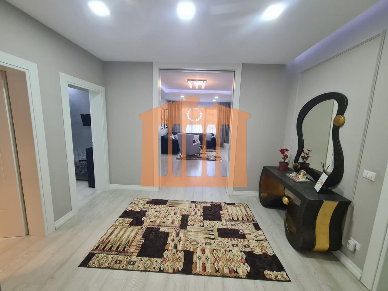 2 KATE TE NJE VILE NE DURRES PER SHITJE !