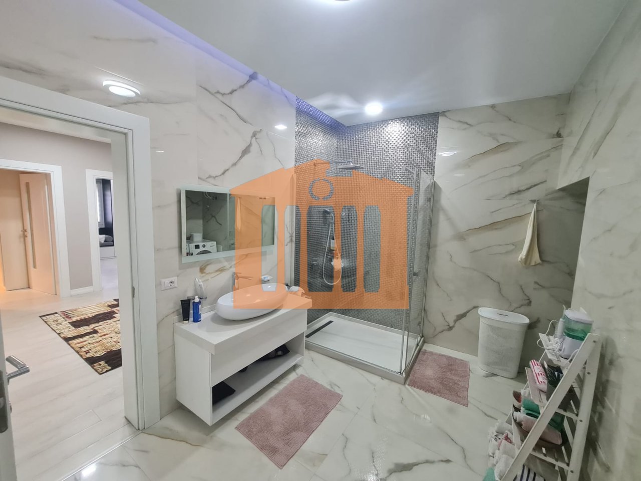 2 KATE TE NJE VILE NE DURRES PER SHITJE !