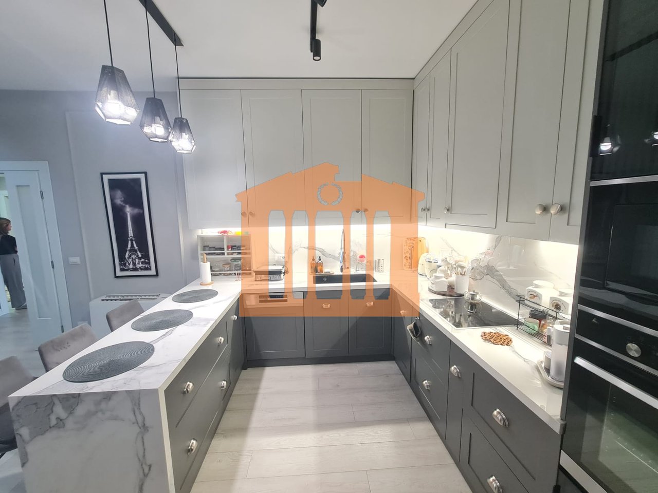 2 KATE TE NJE VILE NE DURRES PER SHITJE !