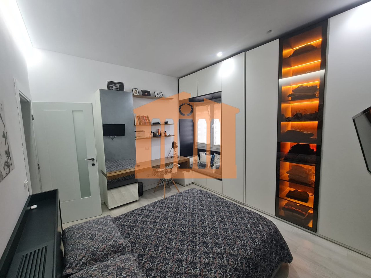 2 KATE TE NJE VILE NE DURRES PER SHITJE !