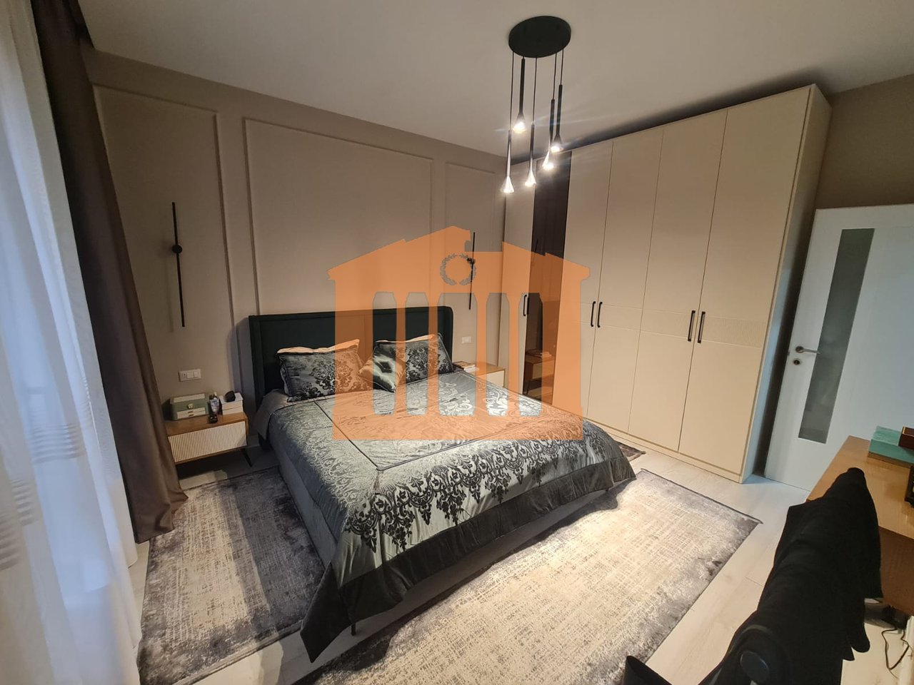 2 KATE TE NJE VILE NE DURRES PER SHITJE !