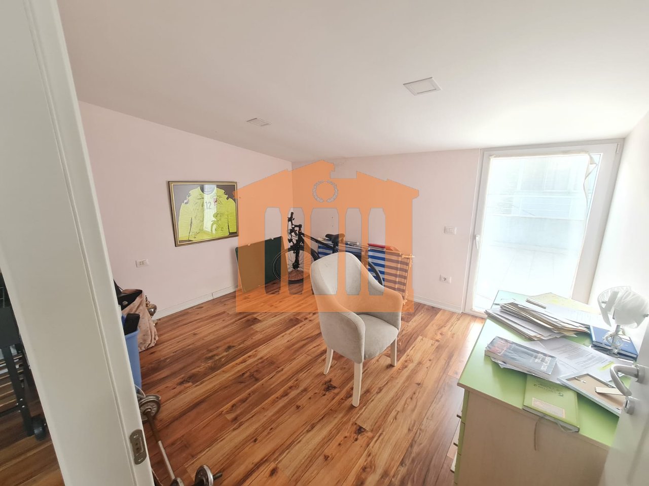 2 KATE TE NJE VILE NE DURRES PER SHITJE !