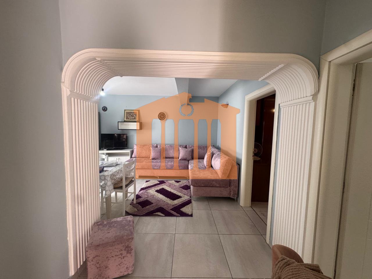 APARTAMENT 2+1 TEK PALLATI SPORTEVE NE DURRES PER QIRA !