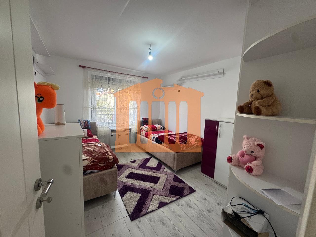 APARTAMENT 2+1 TEK PALLATI SPORTEVE NE DURRES PER QIRA !