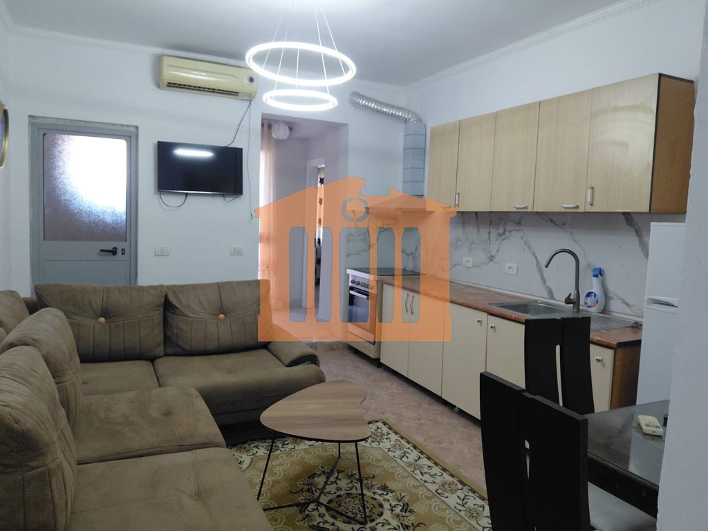 Apartment for rent in prane shkolles "2 Gjelat" ne Durres.