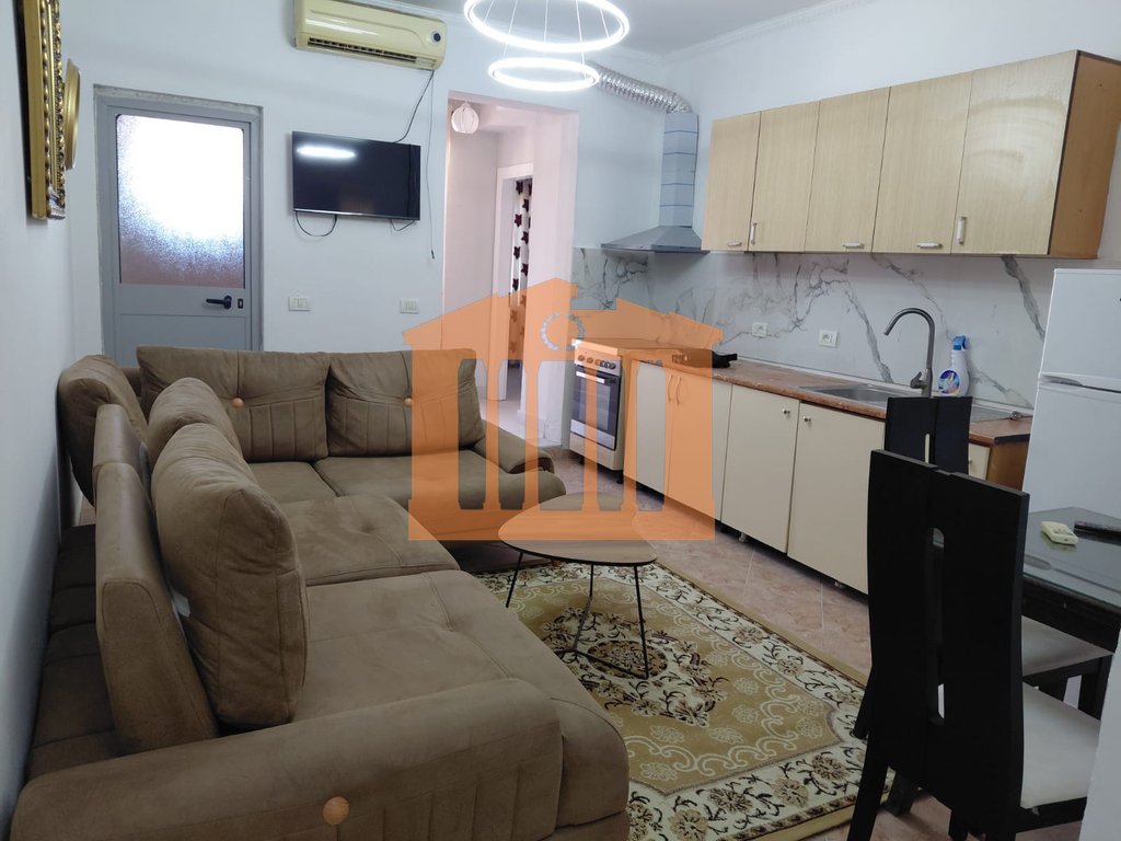 Apartment for rent in prane shkolles "2 Gjelat" ne Durres.