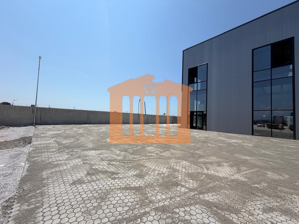 Warehouse / hall for rent in Sektor Rinia, Durres