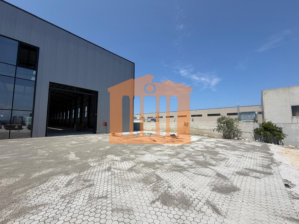 Warehouse / hall for rent in Sektor Rinia, Durres