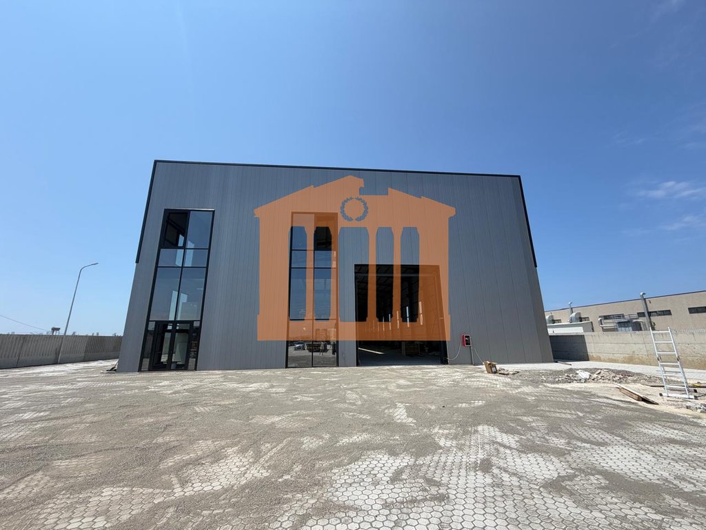 Warehouse / hall for rent in Sektor Rinia, Durres