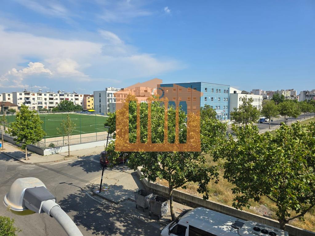 Commercial unit for sale in Stadiumi, Durres