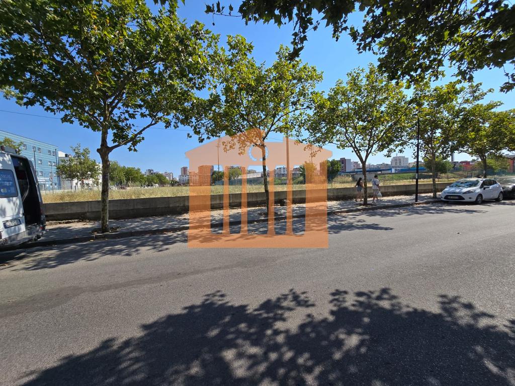 Commercial unit for sale in Stadiumi, Durres