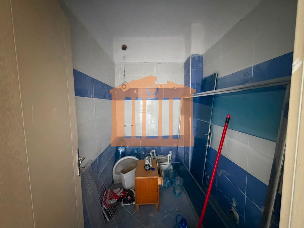 APPARTAMENTO 2+1+2 IN VIA 18 A DURAZZO, IN VENDITA!