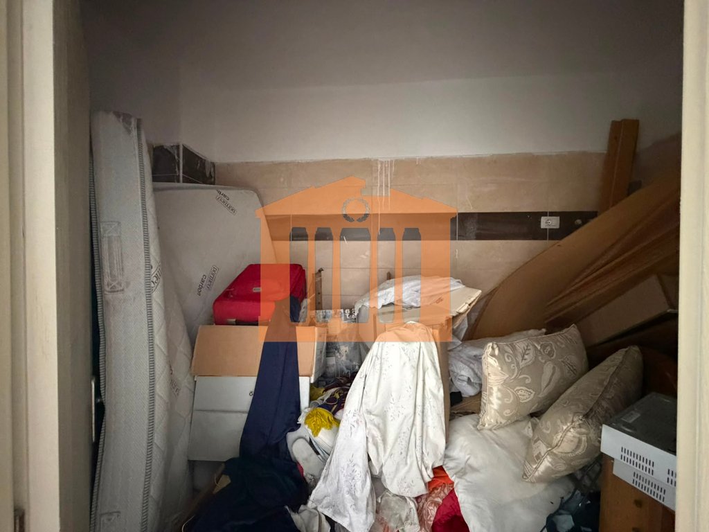 APPARTAMENTO 2+1+2 IN VIA 18 A DURAZZO, IN VENDITA!