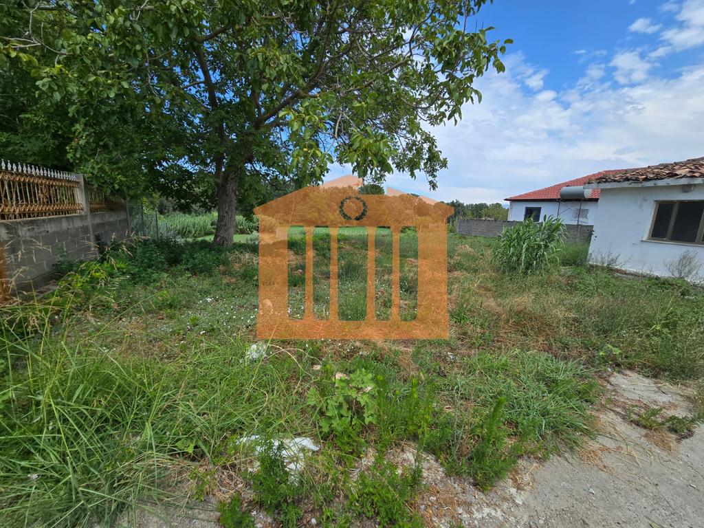 Land 2 000 m² Pejze, Albania