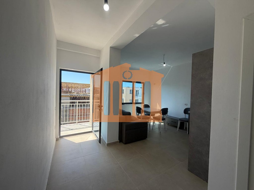 Apartment for sale in Mali i Robit, Kavaje