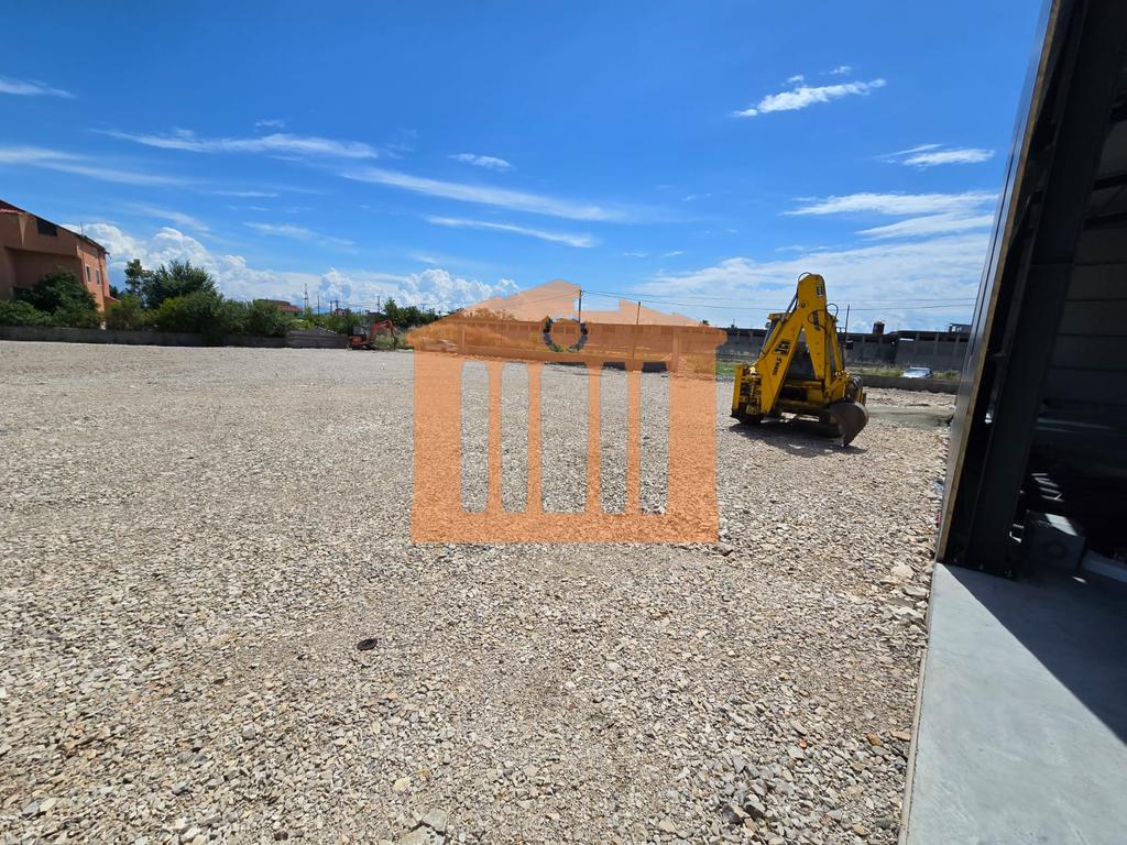 Warehouse / hall for rent in Xhafzotaj-Fllake, Durres