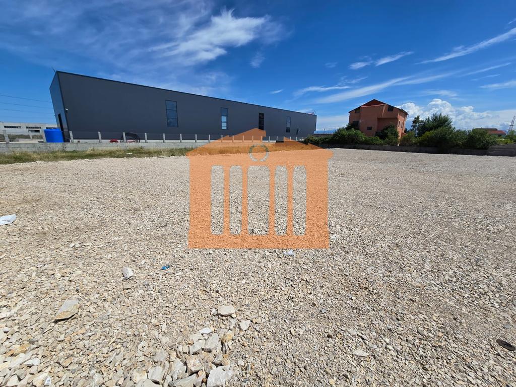 Warehouse / hall for rent in Xhafzotaj-Fllake, Durres