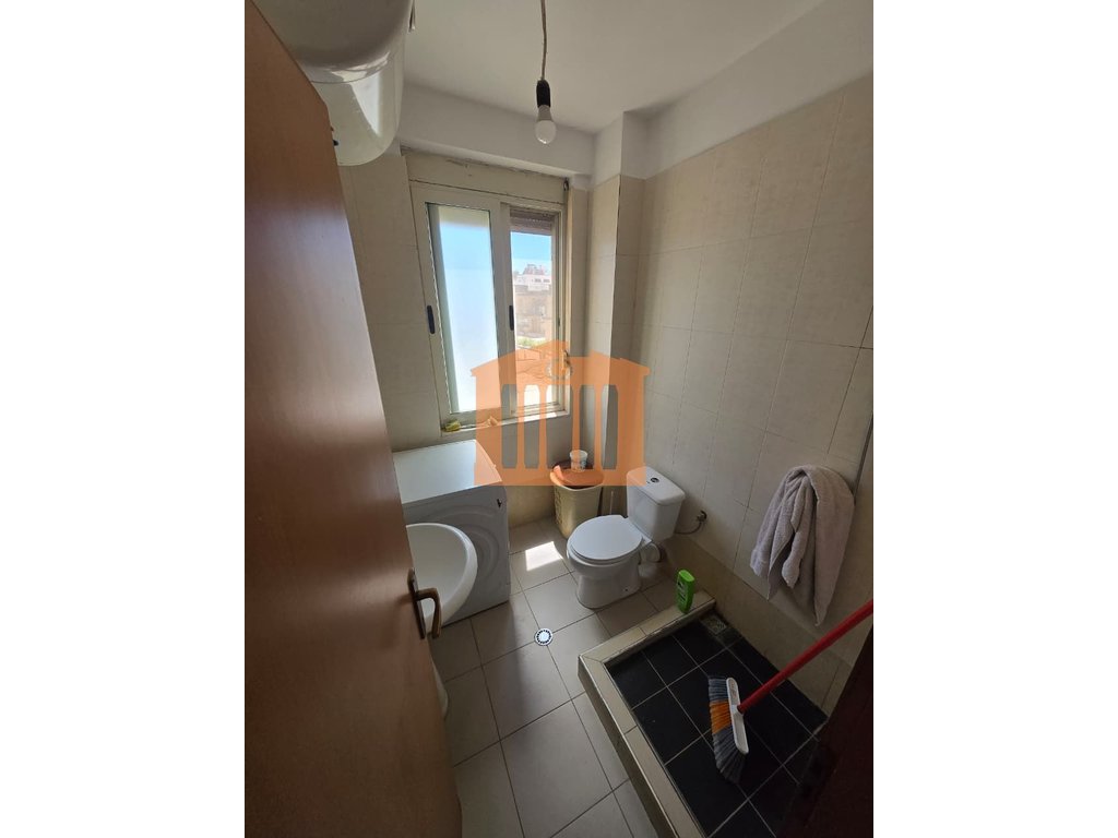 Apartment for sale in Rruga Vinea, Golem