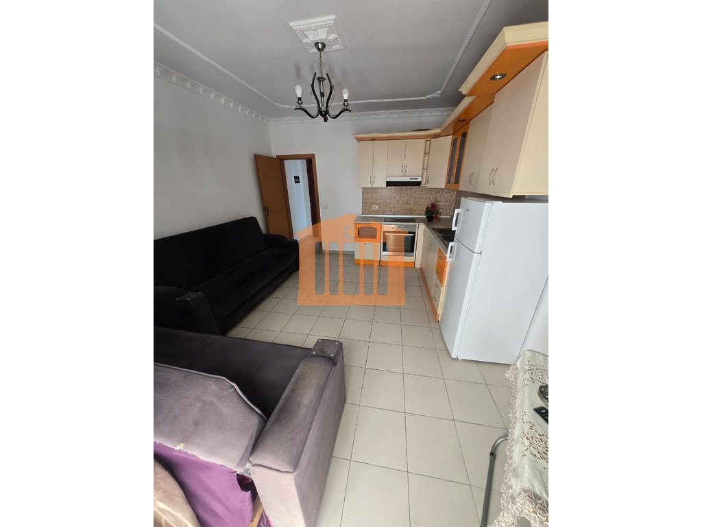 Apartment for sale in Rruga Vinea, Golem