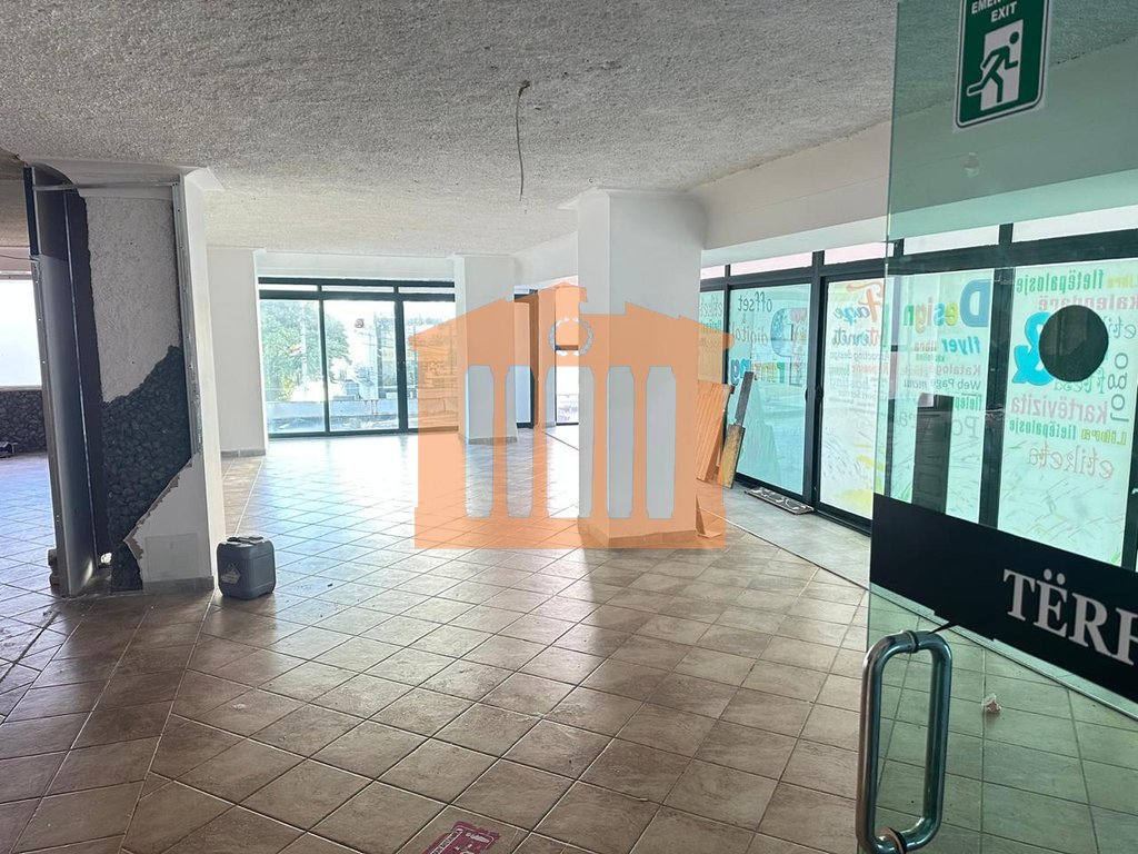 Commercial unit for sale in Vollga, Durres